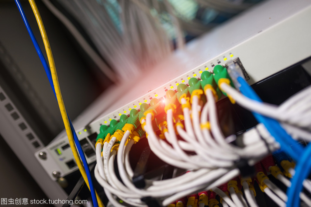 核心交換機技術(shù)在現(xiàn)代網(wǎng)絡空間中的關(guān)鍵作用